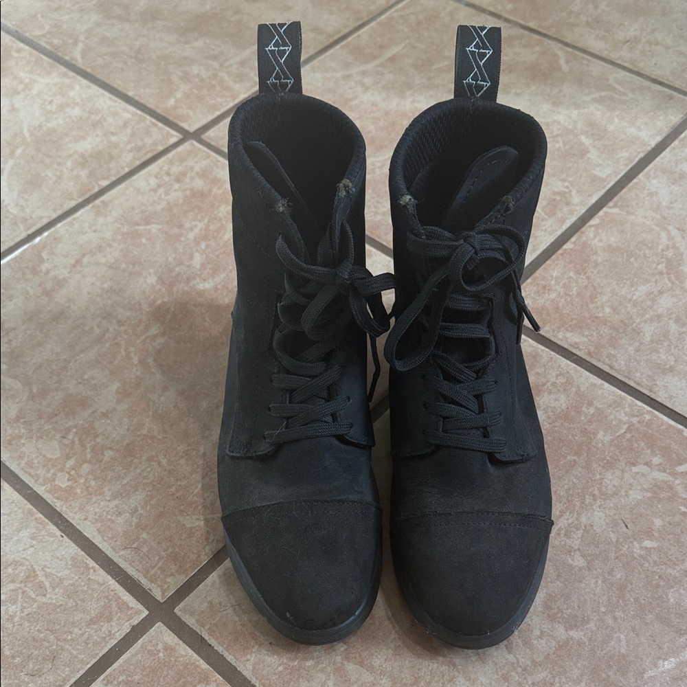 Black Xena construction boots
